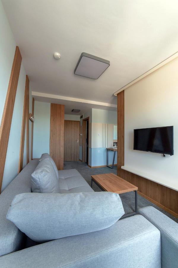 Hotel Verticalplus Haskovo Exterior photo